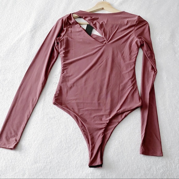 NWT Lulu’s Mauve CutOut Shoulder Long Sleeve Bodysuit - Picture 12 of 13